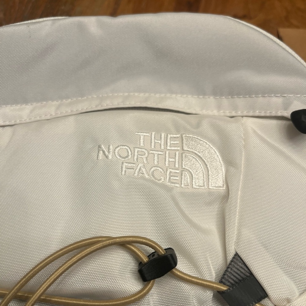 NWT North Face Borealis Backpack-Gardenia White - Picture 3 of 8